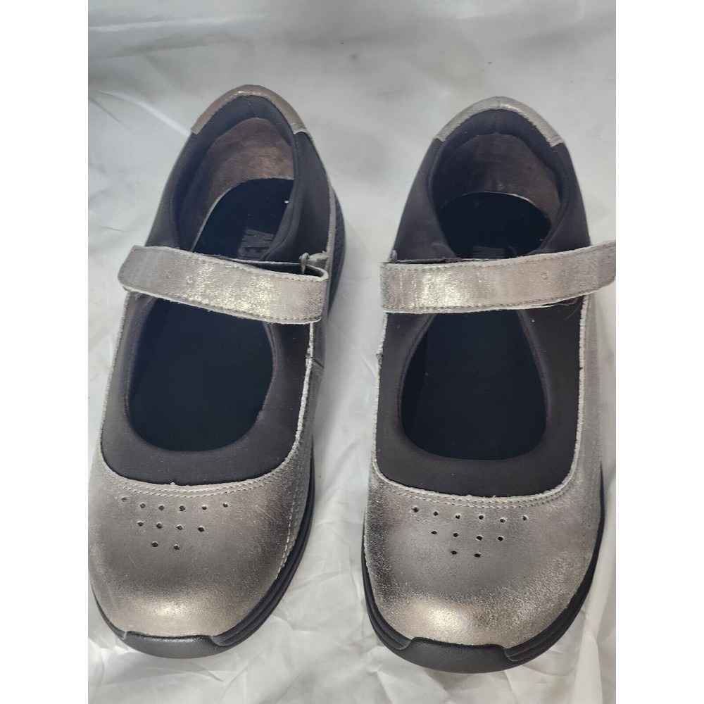 DREW Women's Rose Mary Jane Shoes Silver Metallic Leather Comfort Size 7W nurse